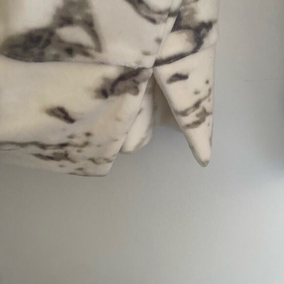 Soma Weekend Velvet Pajamas Set White Gray Marble Womens Size Small - Picture 9 of 13